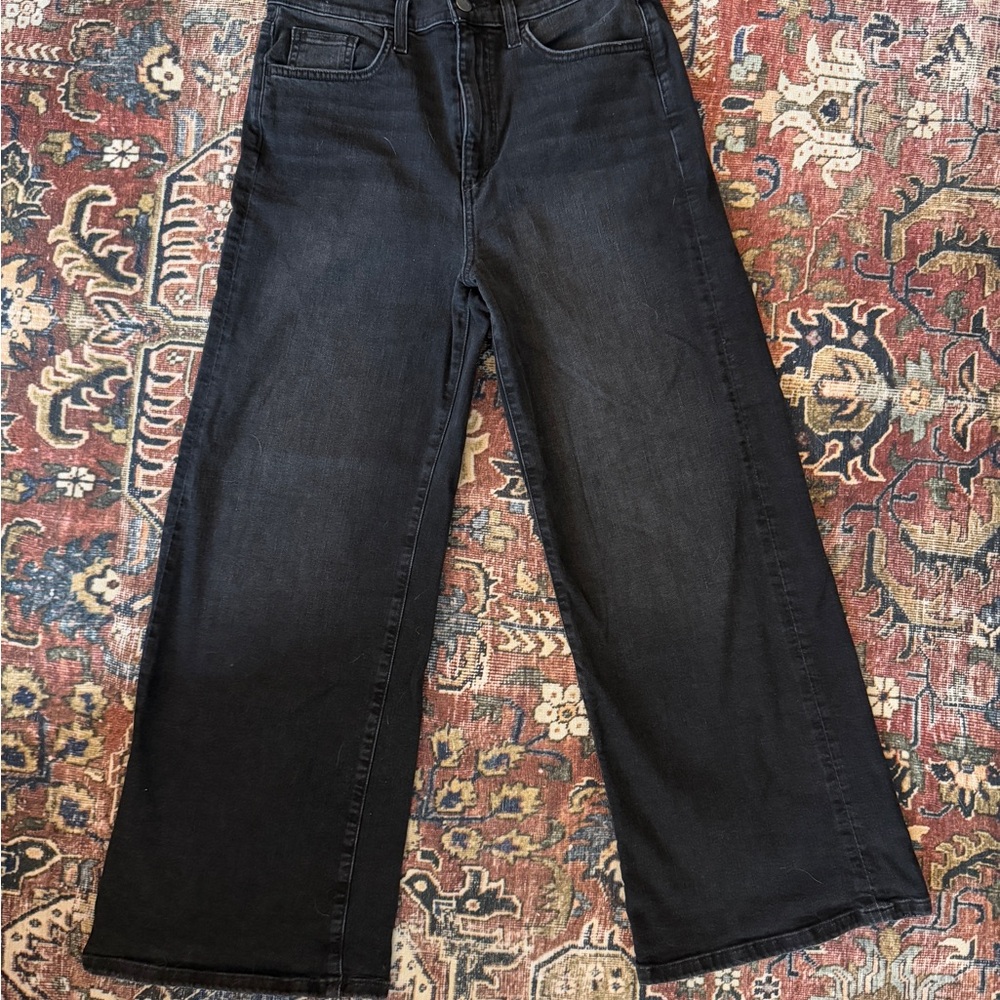 Black Wide-Leg Jeans